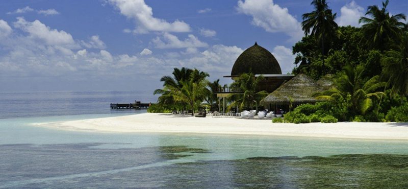 Denise Van Outen hits Kandolhu Island - Kandolhu Island Resort - Luxury Maldives Holiday
